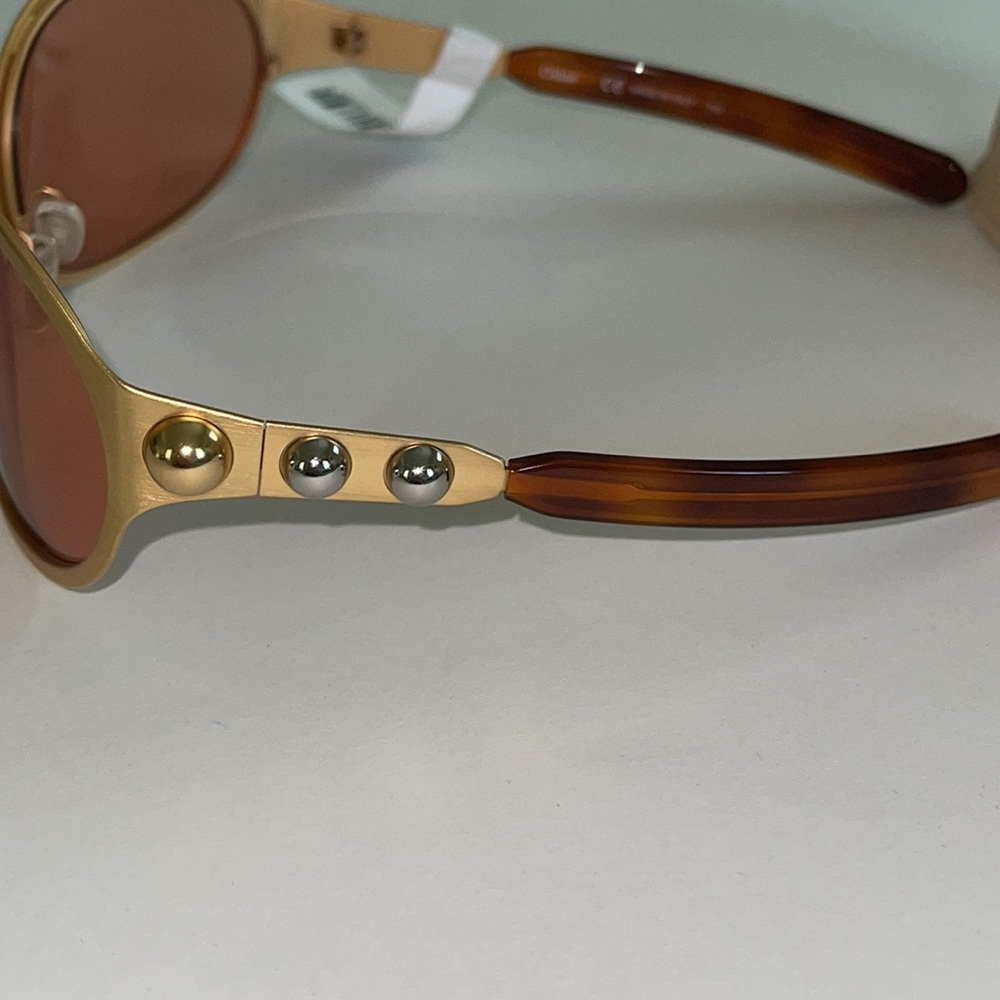 CHLOÉ Oval Gold Frame Sunglasses NWT - Picture 6 of 14